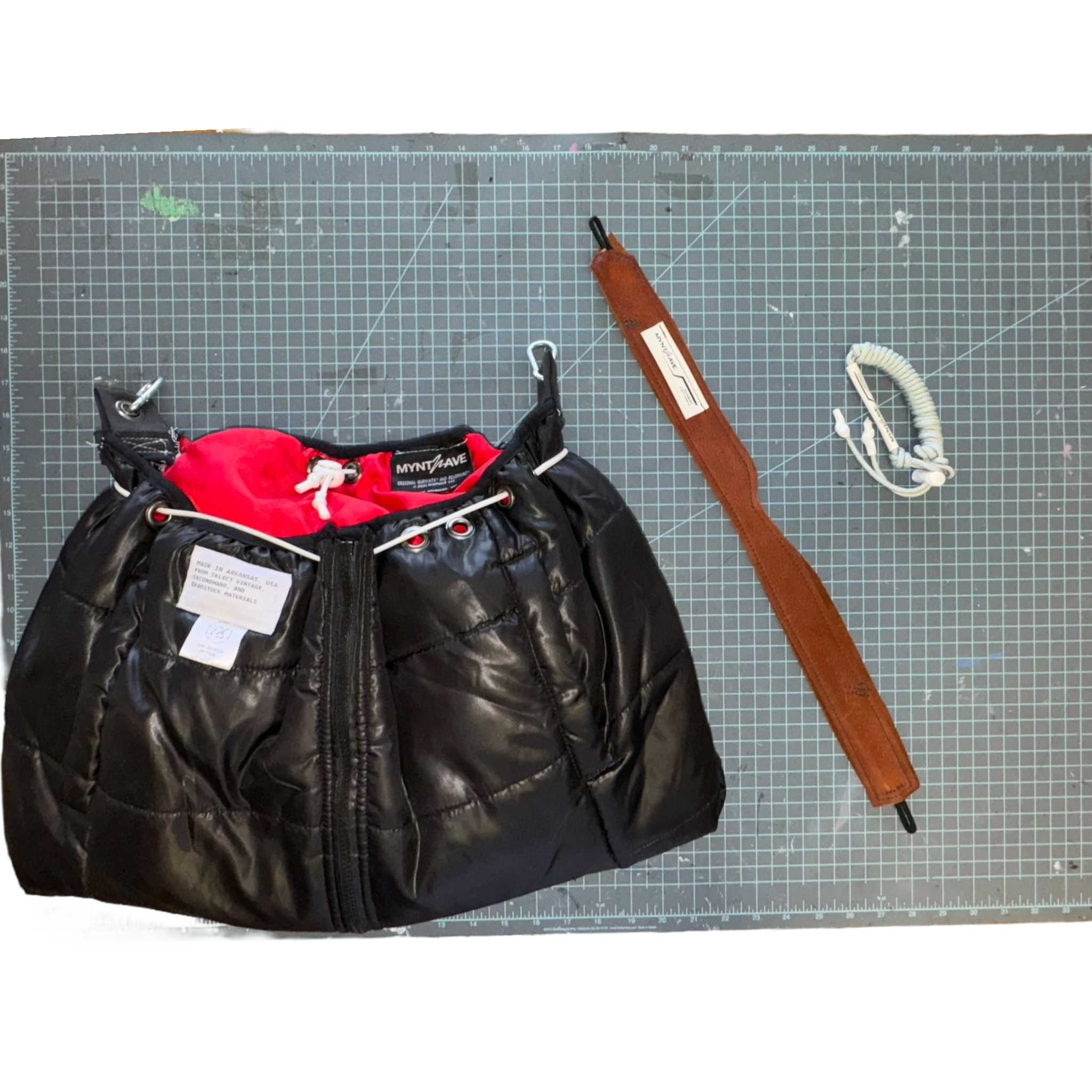 EQ-MYNT™ TRAVELER TOTE #2